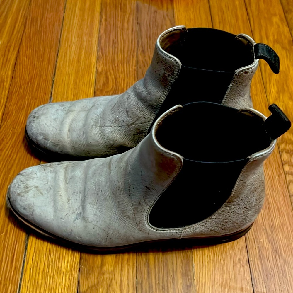 Rider Boot Co. women’s Chelsea boots size 7